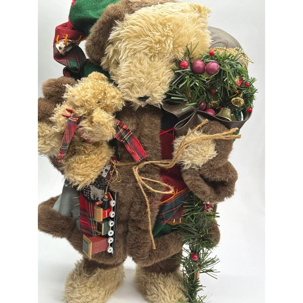 Grandeur‎ Noel 2002 Collector Edition 27 inch Standing Santa Bear PU-01382 Brown